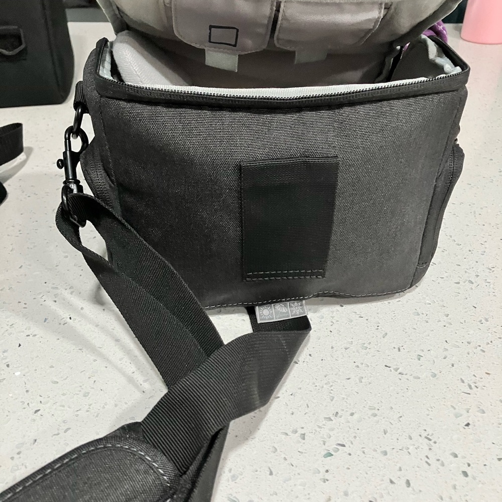 Pro master medium camera bag - Picture 3 of 6